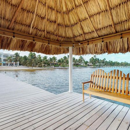Blue Water Beach Villas San Pedro  Szoba fotó
