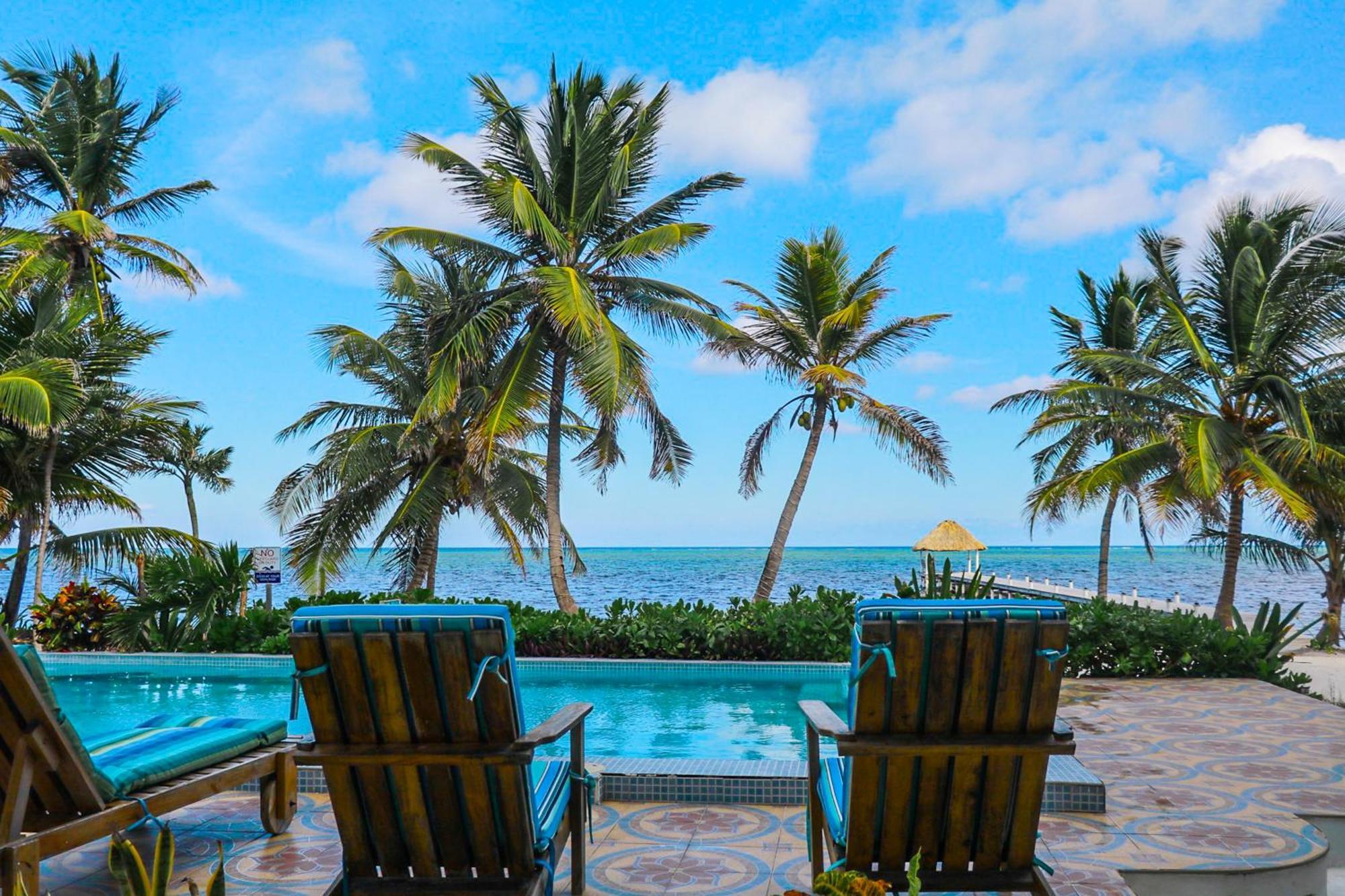 Blue Water Beach Villas San Pedro  Szoba fotó