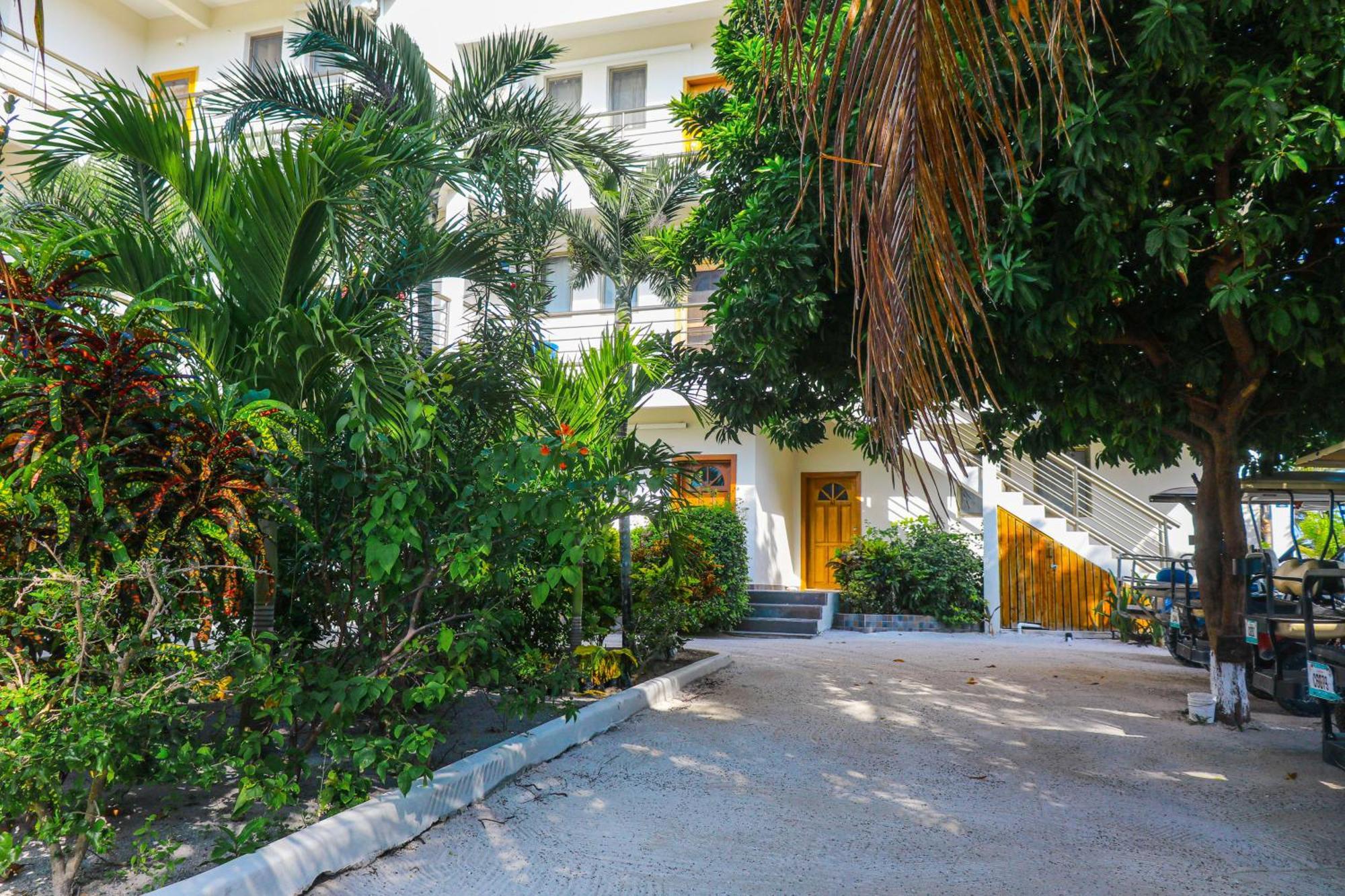 Blue Water Beach Villas San Pedro  Szoba fotó