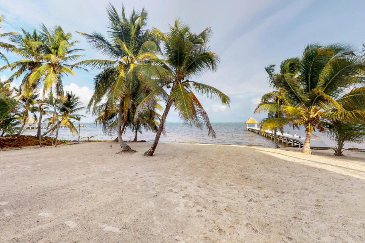 Blue Water Beach Villas San Pedro  Kültér fotó